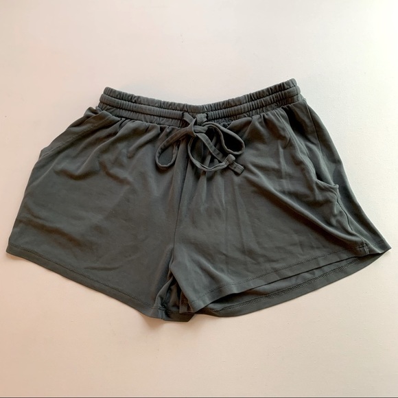 Aerie Shorts Flowy Sz XS - Picture 1 of 12
